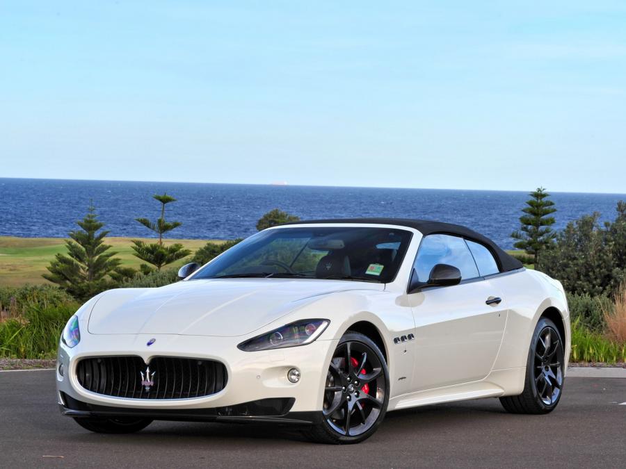  Maserati GranCabrio Sport 2011 года  (AU) (фото 12 из 18)